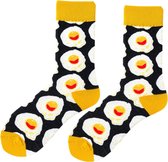 Geel/zwarte sokken met een gebakken Ei er op - Grappige sokken - Dames maat 35-39 Eten/Spiegelei