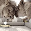 Fotobehangkoning - Behang - Vliesbehang - Fotobehang - Lion Tenderness (Sepia) - Knuffelende Leeuwen - 300 x 210 cm