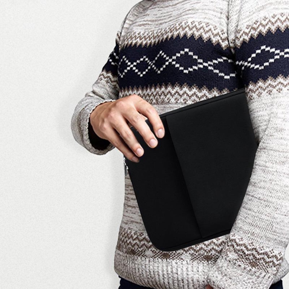 Igoods Laptophoes - Laptophoes 14 inch - Laptop hoes Met Extra Vak Zwart Neopreen - Schokbestendig - Krasbestendig - Laptoptas - Laptop sleeve - Laptop case - Laptop cover - Laptophoes 13 inch - Laptop tas 13/14 inch — afbeelding 3