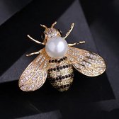 Elegante Bijenbroche - Elegant Design met Kristallen Rhinestones en Parelaccenten