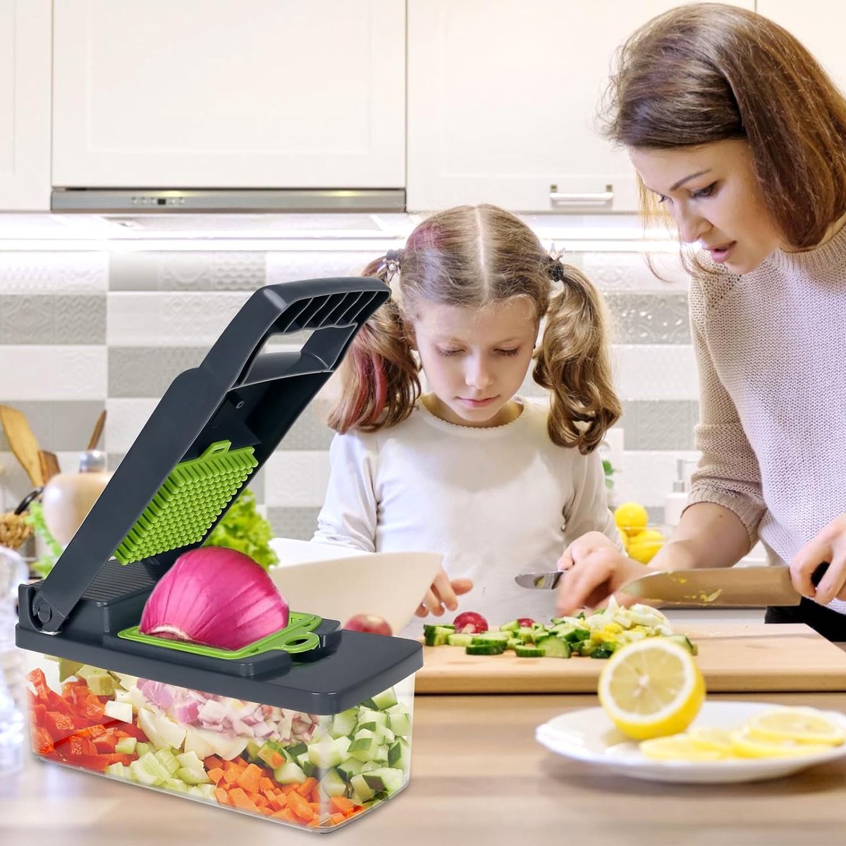 Elektrische Kaas Rasp SucceBuy 250 W, Salade Machine, Groente Snijder Salade Extractor Met 5 Accessoires Elektrische Kaas Rasp SucceBuy 250 W, Salade Machine, Groente Snijder Salade Extractor Met 5 Accessoires