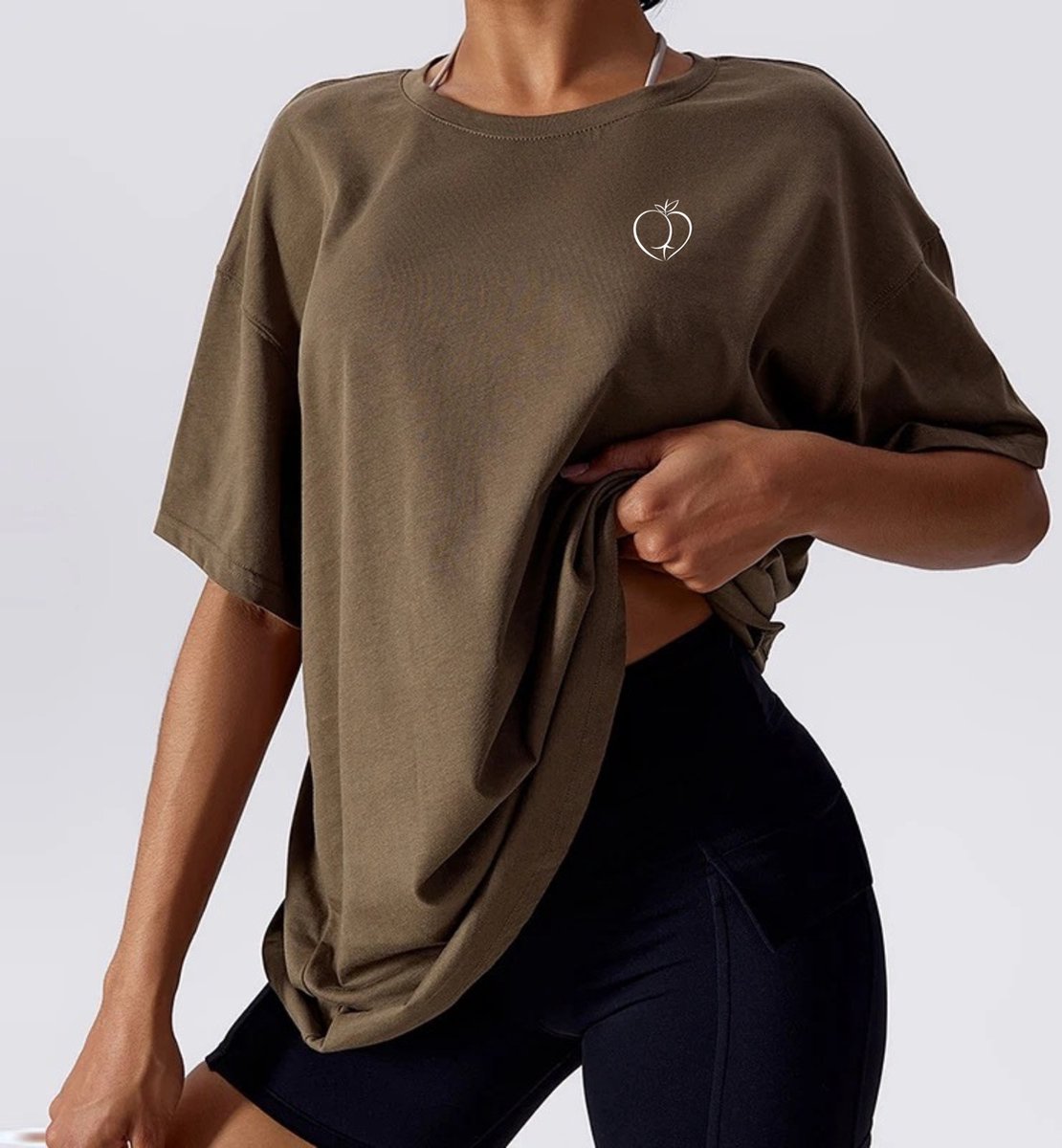 Peachy Bum Oversized T-shirt – Sportkleding dames – Bruin – Maat M