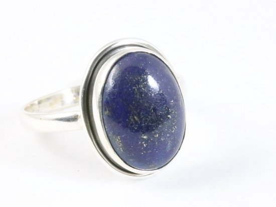 Ovale zilveren ring met lapis lazuli - maat 19.5