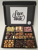 Luxe Belgische Chocolade Proeverij Pakket met Mystery Card 'Save the date'