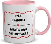 Akyol - i'm a grandma what's your superpower? koffiemok - theemok - roze - Oma - oma met superkracht - verjaardag - cadeautje voor oma - oma artikelen - kado - geschenk - 350 ML inhoud
