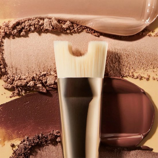 House of Skin Aesthetics - Pinceau contour du nez et blush 2 en 1 - Contour - Blush - Populaire - Idéal pour la routine de maquillage