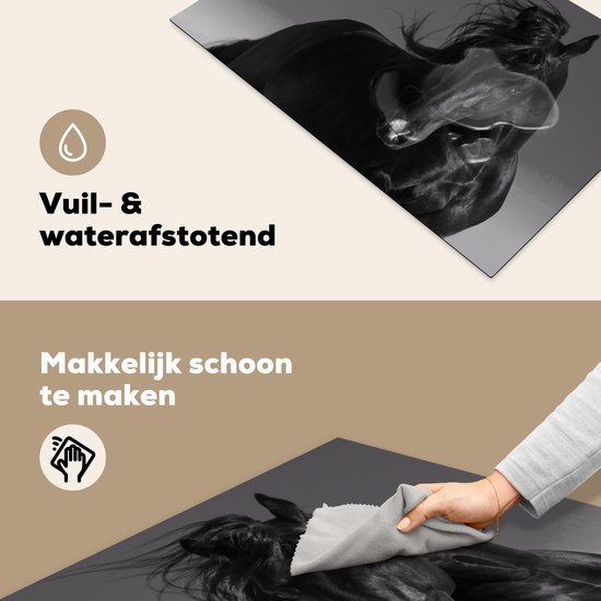 KitchenYeah® Inductie beschermer 81.2x52 cm - Paard - Dieren - Manen - Zwart - Kookplaataccessoires - Afdekplaat voor kookplaat - Inductiebeschermer - Inductiemat - Inductieplaat mat