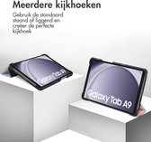 iMoshion Tablet Hoes Geschikt voor Samsung Galaxy Tab A9 - iMoshion Design Trifold Bookcase - Meerkleurig /Sky