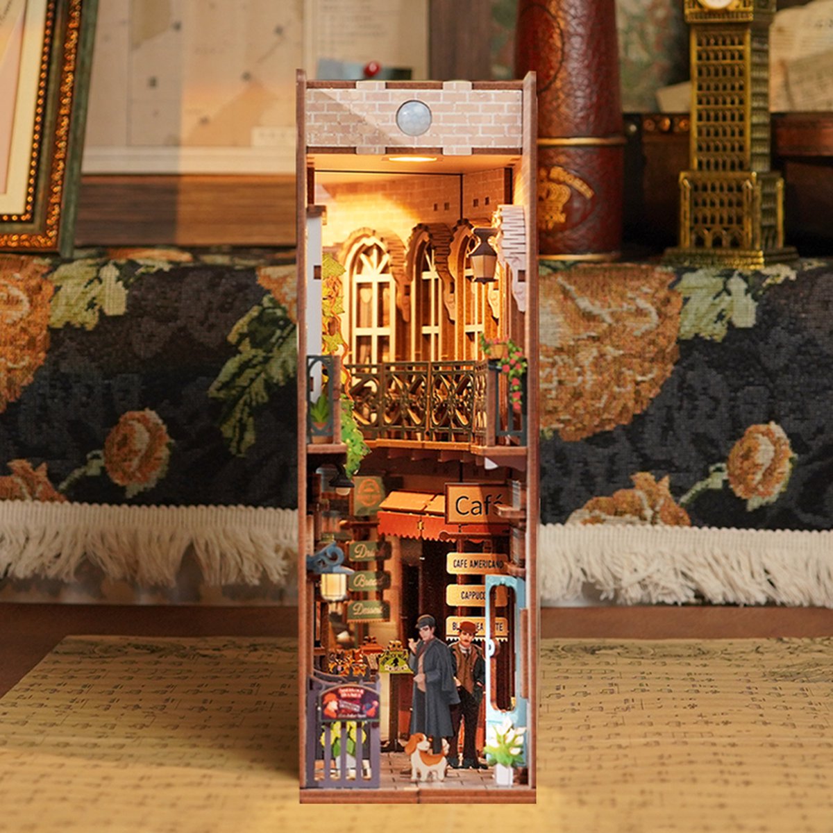 Tonecheer Baker Street Book Nook Bouwpakket - Modelbouw - 18,2 x 8 x 24,5 cm - Houten 3D Puzzel - Boekensteun - LED-licht - Bewegingssensor Licht - Boekenhouder — afbeelding 2