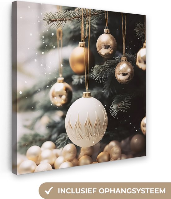 Canvas schilderij 90x90 cm - Kerstboom kerstballen - Kerst decoratie - Kamer accessoires - Schilderijen woonkamer - Wanddecoratie slaapkamer - Muurdecoratie keuken - Wanddoek interieur binnen - Woondecoratie huis