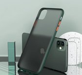 verharde bumper case geschikt voor Apple iPhone 11 - donkergroen + glazen screen protector