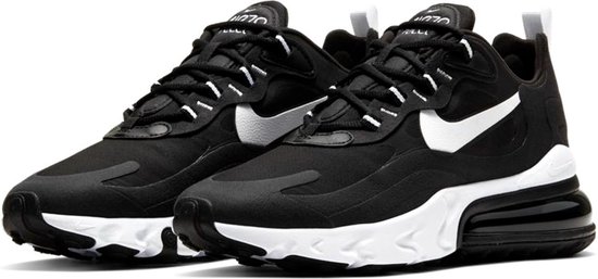 Nike Air Max 270 React Sneakers - Maat 40 - Vrouwen - zwart/wit Nike Air Max 270 React Sneakers - Maat 40 - Vrouwen - zwart/wit