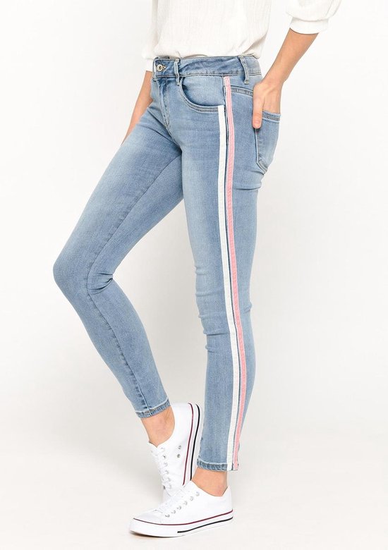 LOLALIZA Skinny jeans met fluwelen zijband - Licht Blauw - Maat 34 | bol.com