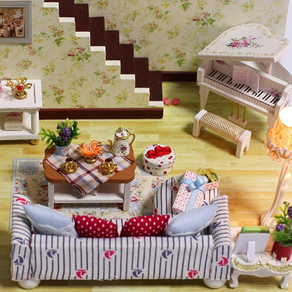 Maison de poupée de bricolage miniature avec des meubles couleur chambre en  verre micro modèle paysage