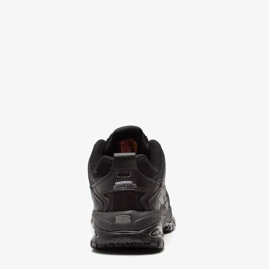 Zwarte werkschoen, achterkant zichtbaar met S-logo en de tekst SKECHERS COMPTIVE.