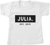 Shirt naam + geboortejaar | Bedrukte baby- Kinderkleding | Bedrukte kleding met naam | Unieke baby & kinderkleding |Korte mouw shirt |Kinder t-shirt | Baby t-shirt korte mouw | wit| maat 98|