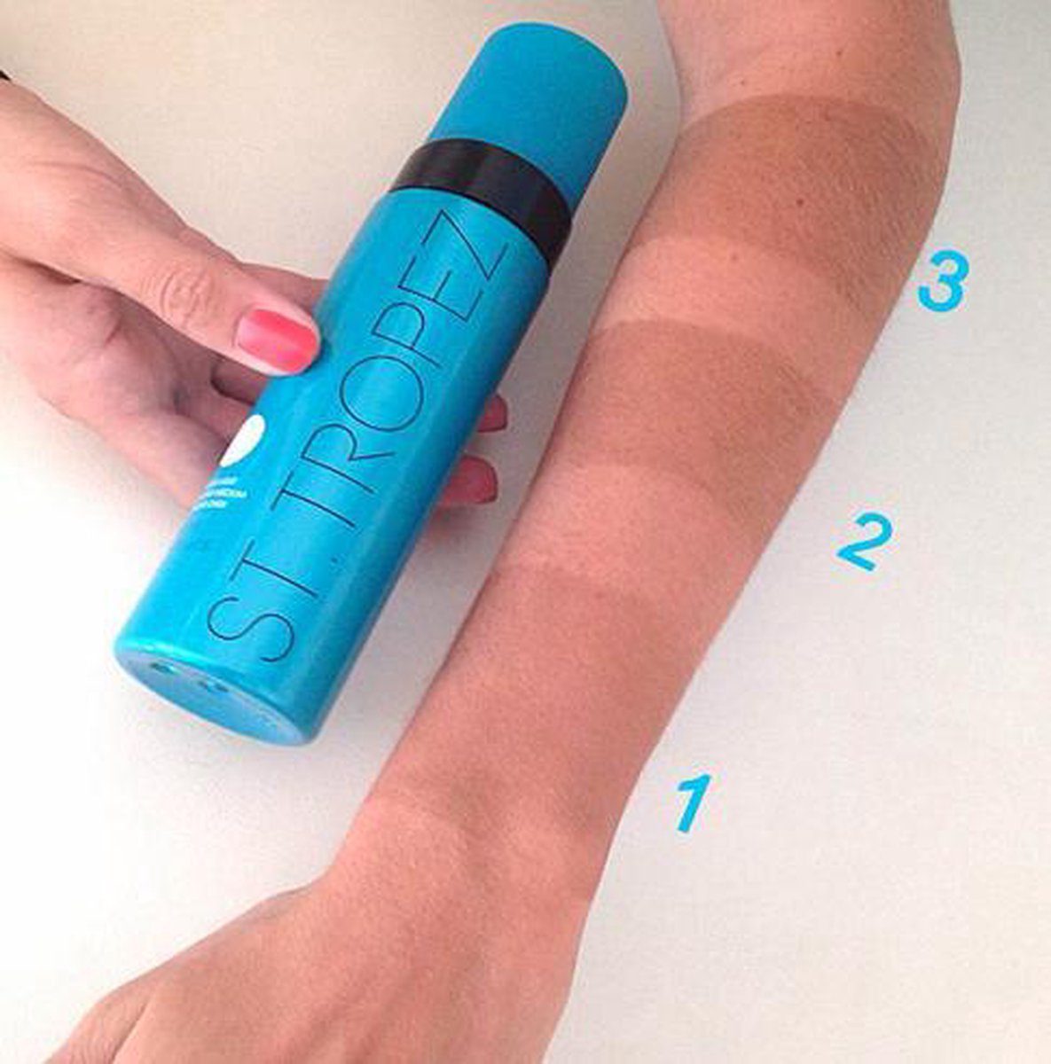 St Tropez Self Tan Express Mousse 200 ml Zelfbruiner bol