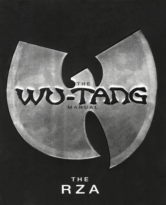 De voorkant van 'The Wu-Tang Manual' door The RZA. Het boek heeft het bekende Wu-Tang Clan logo in reliëf op een zwarte achtergrond.