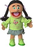 Staande pop met zwarte vlechten, paarse strikjes, groen shirt met vlinder, spijkerrokje en groene schoenen.
