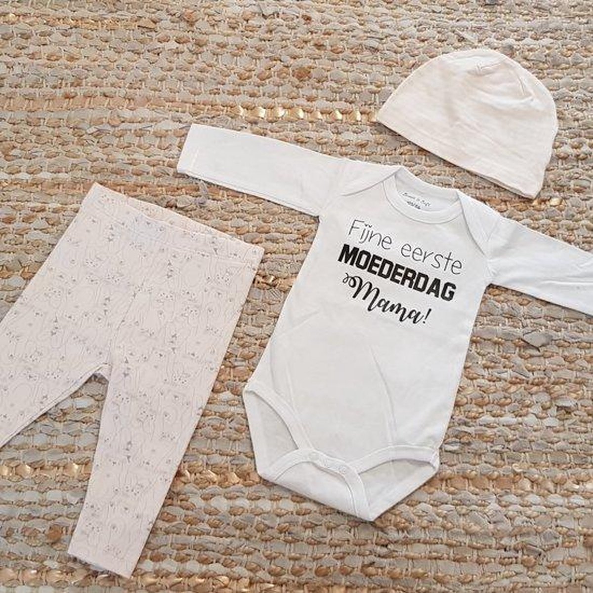 Set met baby romper tekst meisje cadeau mama fijne eerste moederdag mama licht roze 74-80