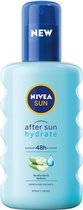Bol.com NIVEA SUN Hydraterende Kalmerende After Sun Spray - 200 ml aanbieding