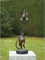 Tuinbeeld - bronzen beeld - 2 Dikke dames aan koord - 0 cm hoog