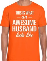 Awesome Husband / echtgenoot cadeau t-shirt oranje heren M