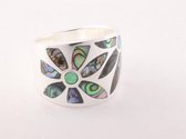 Zware zilveren ring met abalone schelp - maat 16