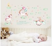 Vrolijke Eenhoorn Muursticker - Unicoren Decoratie Sticker Muur & Wand - Voor Slaapkamer / Kinderkamer / Babykamer Jongens & Meisjes - Muurdecoratie Wanddecoratie