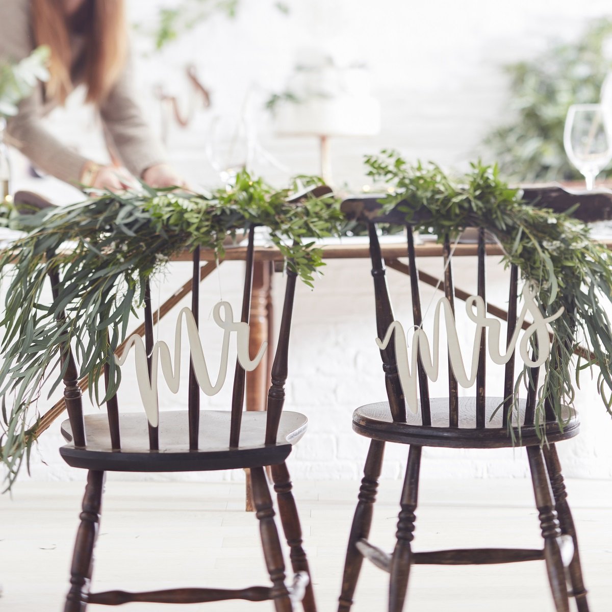 Decoratie huwelijk - Stoeldecoratie MR & MRS