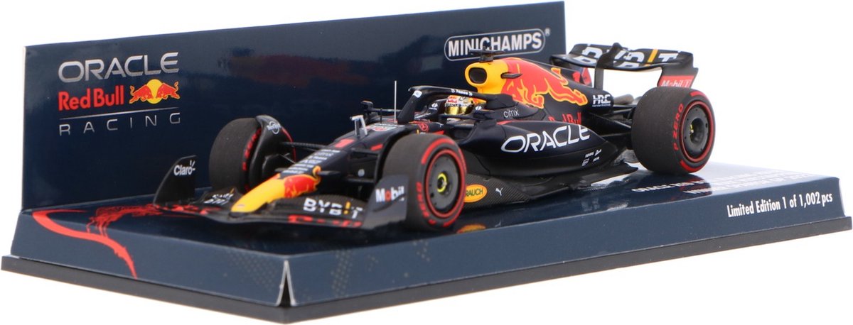 Oracle Red Bull Racing RB18 #1 Winner Spanish GP 2022 - 1:43 - Minichamps