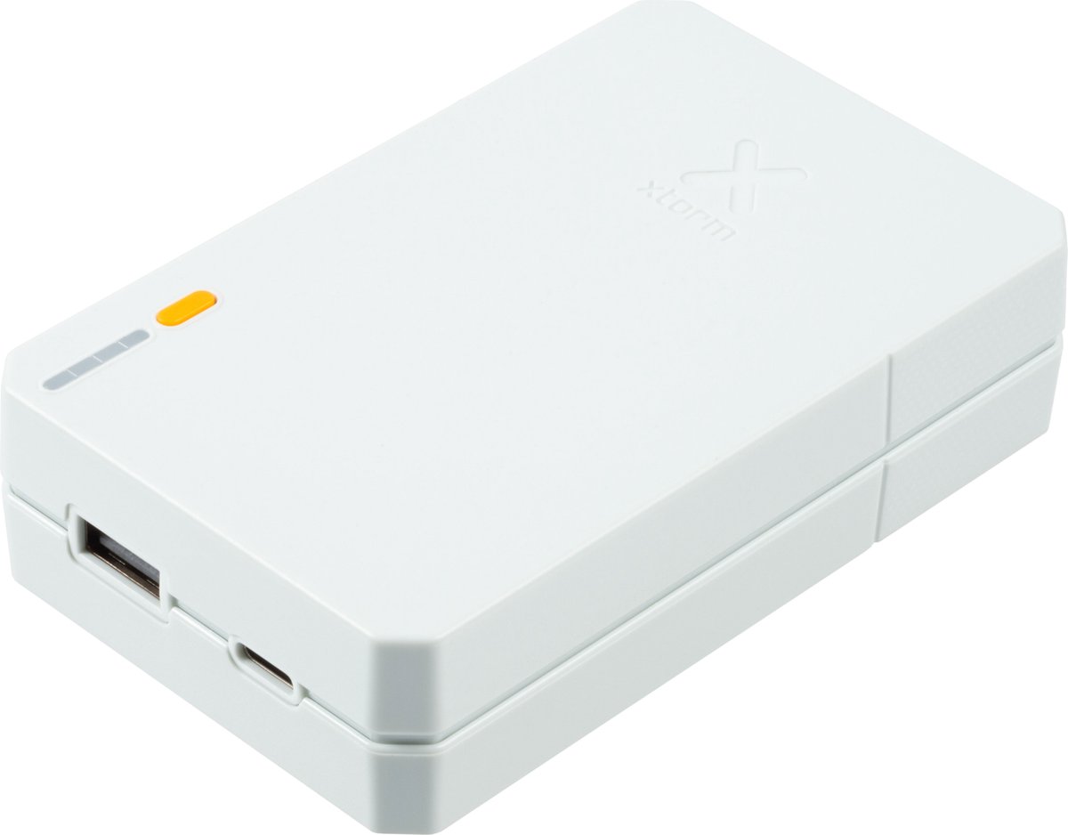Xtorm / Powerbank 10000 mah - Geschikt voor iPhone & Samsung - 15W Powerbank - Essential Series - Wit