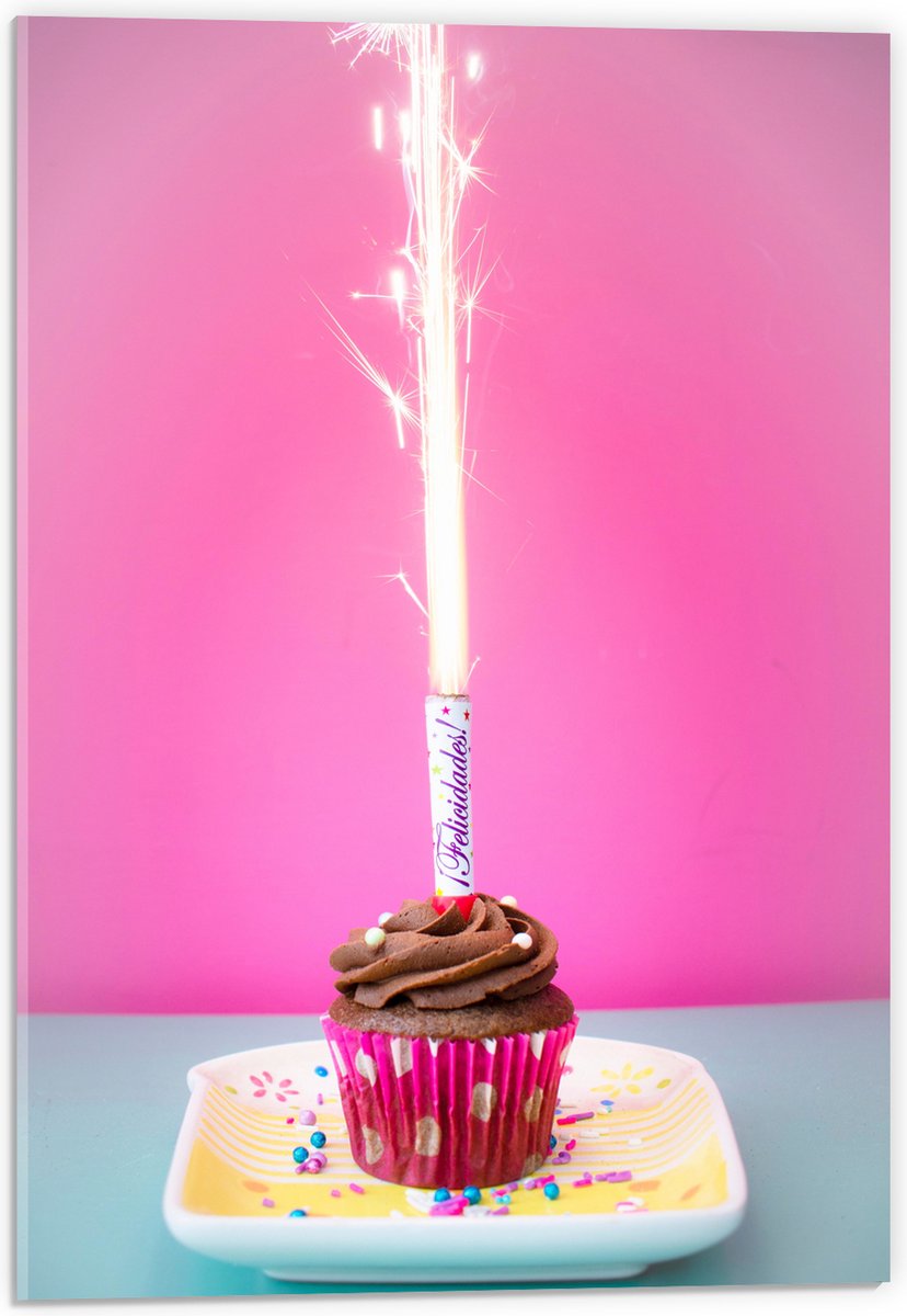 Acrylglas - Verjaardagscupcake met Chocolade Topping en Fontein - 40x60 cm Foto op Acrylgl