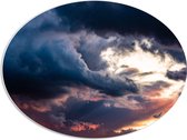 PVC Schuimplaat Ovaal - Donkere Wolken bij Zonsondergang - 68x51 cm Foto op Ovaal (Met Ophangsysteem)