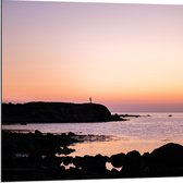 Dibond - Rotsen - Stenen - Zee - Water - Persoon - 80x80 cm Foto op Aluminium (Wanddecoratie van metaal)