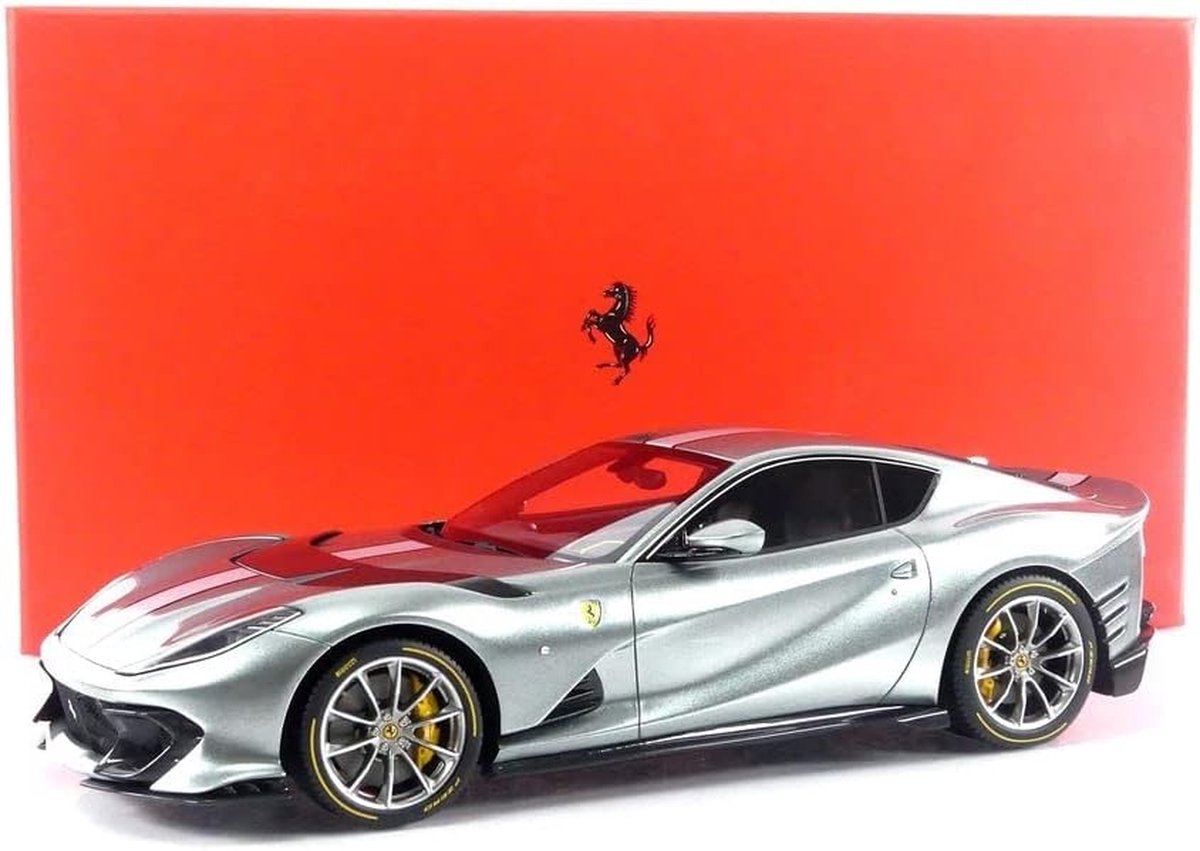 Ferrari 812 Competizione 2021 - 1:18 - BBR | bol