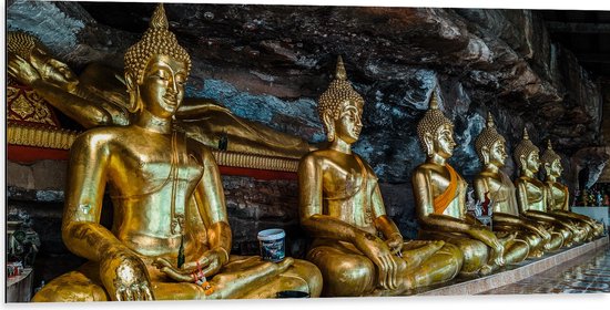 Dibond - Rijen Gouden Boeddha's in Wat Tham Khuha Sawan Tempel in Thailand - 100x50 cm Foto op Aluminium (Met Ophangsysteem)