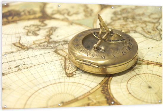 Tuinposter – Gouden Kompas op Wereldkaart - 150x100 cm Foto op Tuinposter (wanddecoratie voor buiten en binnen)