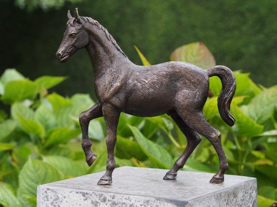 Bronzen beeld van een paard, decoratie op stal, exclusief