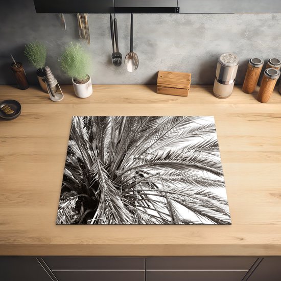 KitchenYeah® Inductie beschermer 57.6x51.6 cm - Palmboom - Tropisch - Zwart - Wit - Kookplaataccessoires - Afdekplaat voor kookplaat - Inductiebeschermer - Inductiemat - Inductieplaat mat - Keuken decoratie