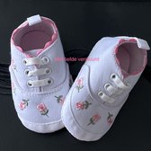 Chaussures pour femmes Bébé fille Chaussures pour femmes souples brodées de Fleurs roses en dentelle Wit