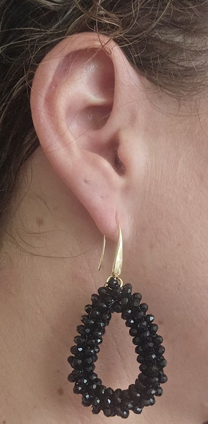 Tibri 535 - Zwarte druppel oorbellen - Drop earrings - goudkleurige pin - Oorbellen met zwarte kralen - Dames oorbellen - Tibri