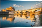 Vlag - Zonsondergang bij Brug over Rivier in Rome - 120x80 cm Foto op Polyester Vlag