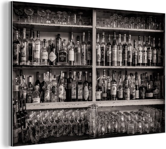 Wanddecoratie Metaal - Aluminium Schilderij Industrieel - Bar - Alcohol - Drank - Stilleven - 180x120 cm - Dibond - Foto op aluminium - Industriële muurdecoratie - Voor de woonkamer/slaapkamer