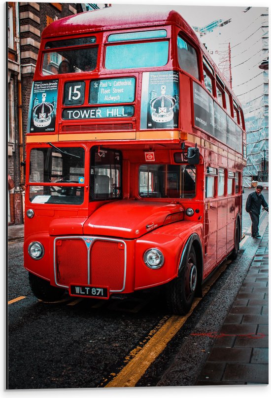 Dibond - Traditionele Rode Toeristenbus door de Straten van Londen - 40x60 cm Foto op Aluminium (Wanddecoratie van metaal)