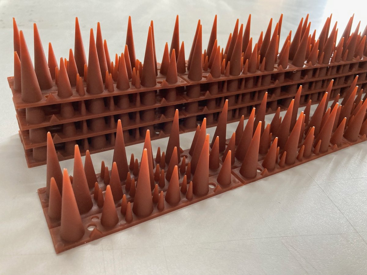 Black Beauty Bird Spikes - Bruin - 5 stuks - Vogelweringspinnen, vogelpinnen, duivenpinnen, anti katten klim strips, vogelschroot, duivenverjager, vogelverjager, vogelwering, duivenwering, kattenpinnen, marterpinnen
