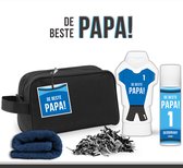 Geschenkset "De beste papa" - 4 Producten - 650 Gram | Toilettas - Giftset voor hem - Verjaardag Vader Vaderdag - Cadeautje Wellness man - Speciaal Bedankje allerbeste Topper - Sterkste Winnaar - Douchegel & Deodorant pakket - Nummer 1 - Donker blauw