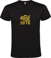 Zwart T-Shirt met “Original Sinds 1976 “ Afbeelding Goud Size M