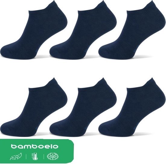 Zes paar marineblauwe bamboe sneaker sokken, kort model.