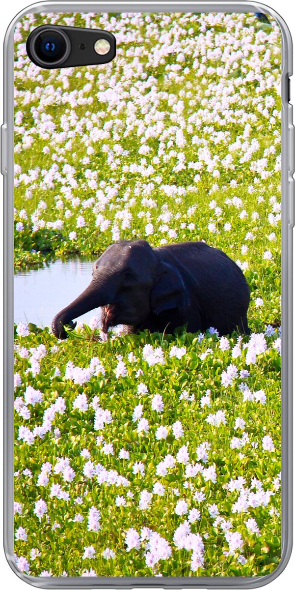 Telefoonhoesje Geschikt voor iPhone SE 2022 hoesje - Olifant - Water - Planten - Groen - Natuur - Dieren - Siliconen Telefoonhoesje Telefoonhoesje